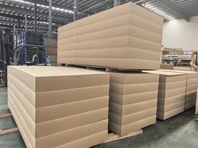 لوحة حجم الباب MDF / HDF 3 مم