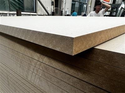 2440X3660MM لوح MDF الخام